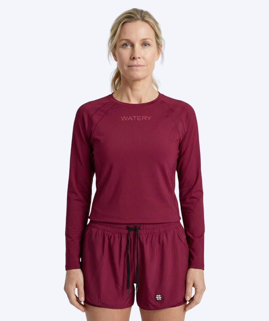 Watery shortsit naisille - Remington - Tummanpunainen