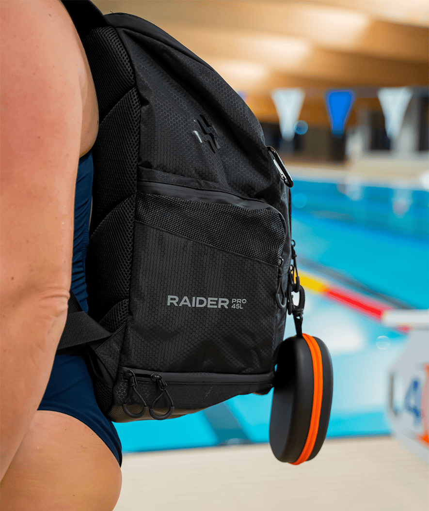 Watery uimakassi - Raider Pro 45L - Musta