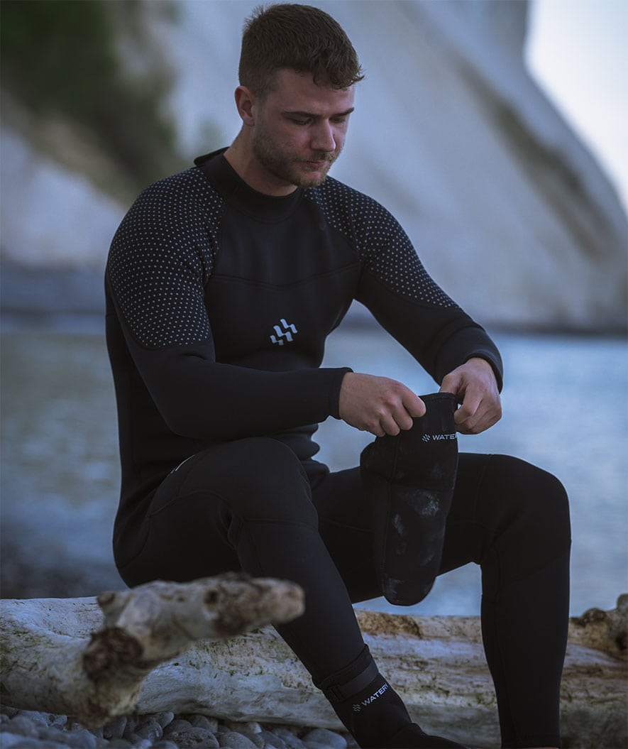 Watery neopreenisukat avovesiuintiin - Reptile (3 mm) - Musta