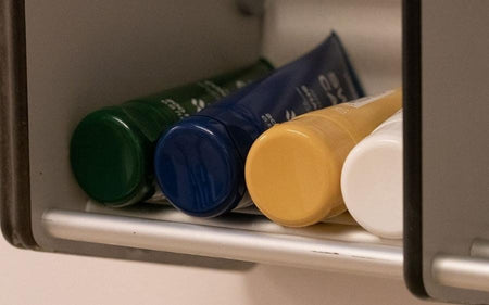 Klooria poistava shampoo ja saippua