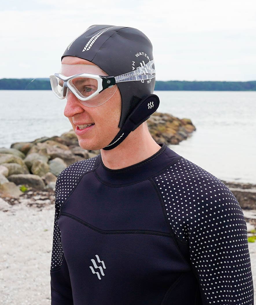 Watery neopreenihuppu - Calder Pro (4 mm) - Musta