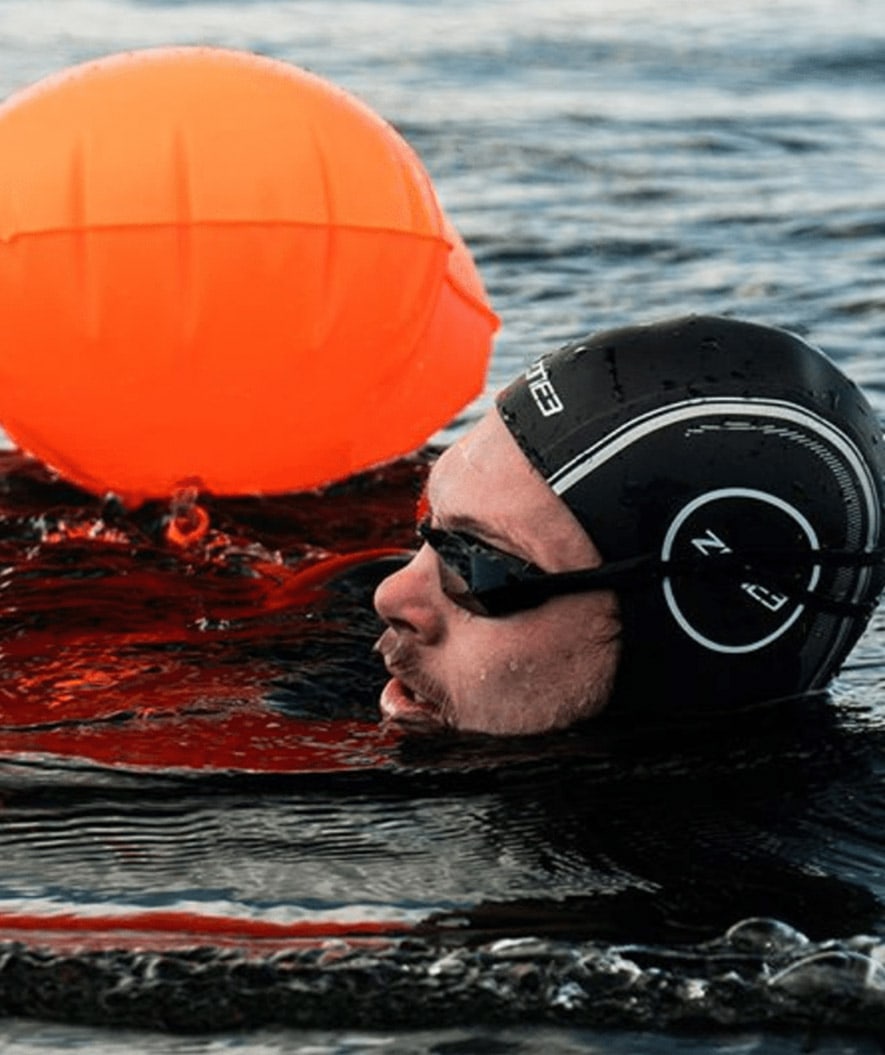 ZONE3 neopreenihuppu - (4 mm) - Musta/hopea