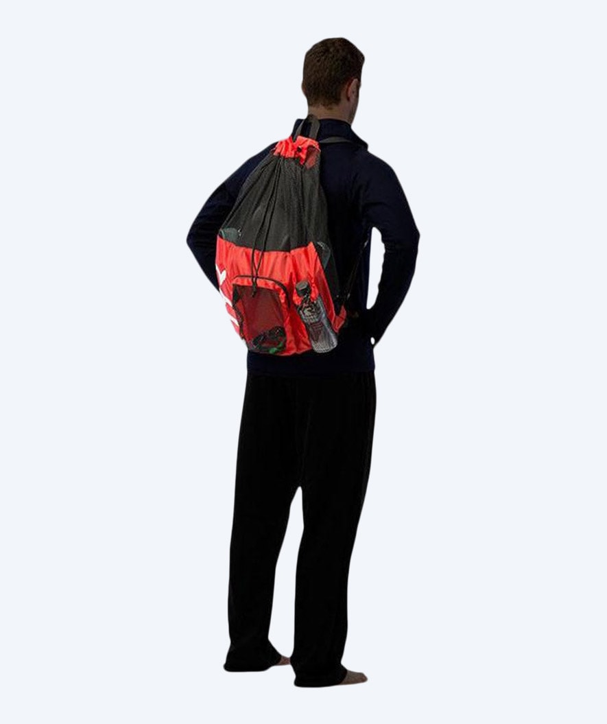 TYR verkkokassi - Big Mesh Mummy 40L - Musta