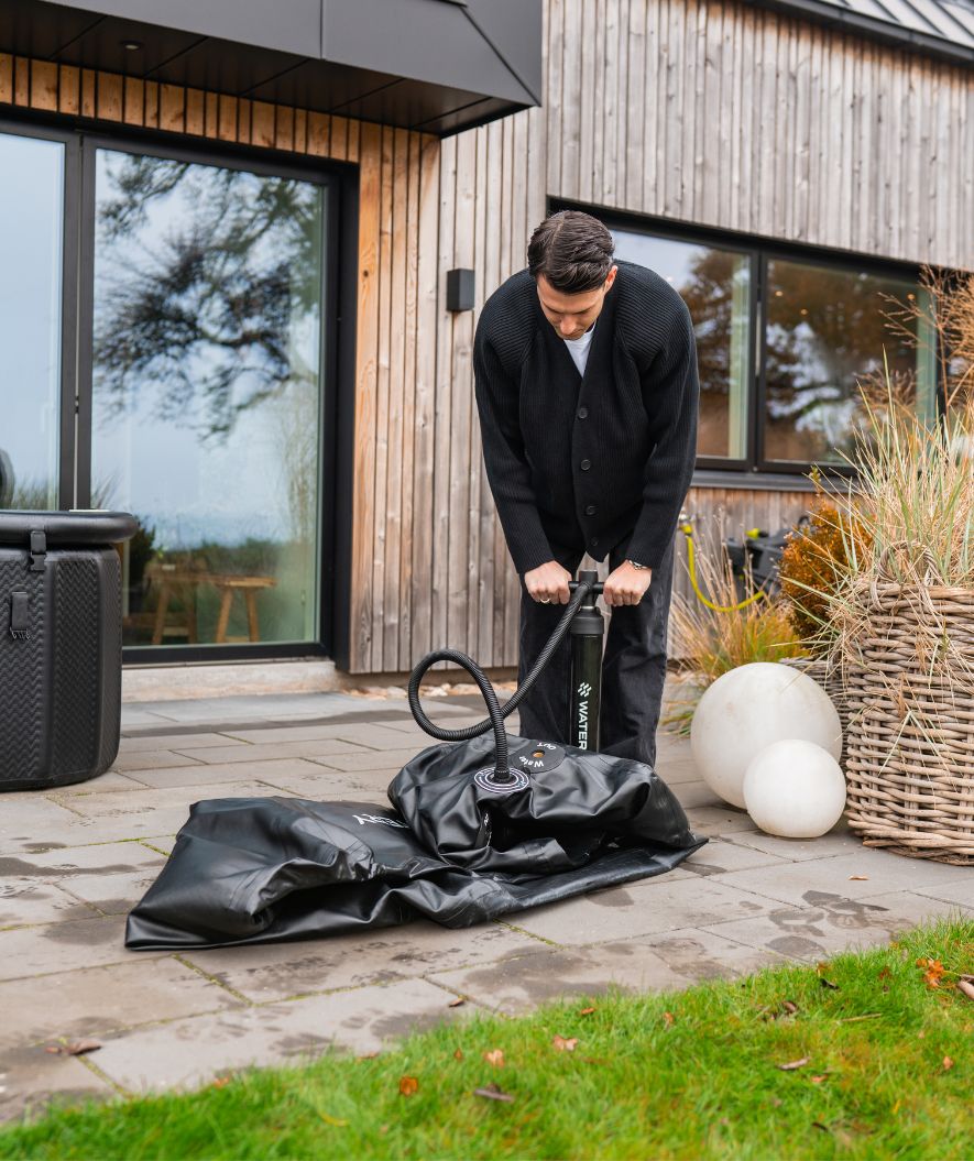 Watery ilmatäytteinen kylmäallas - Ace - Musta