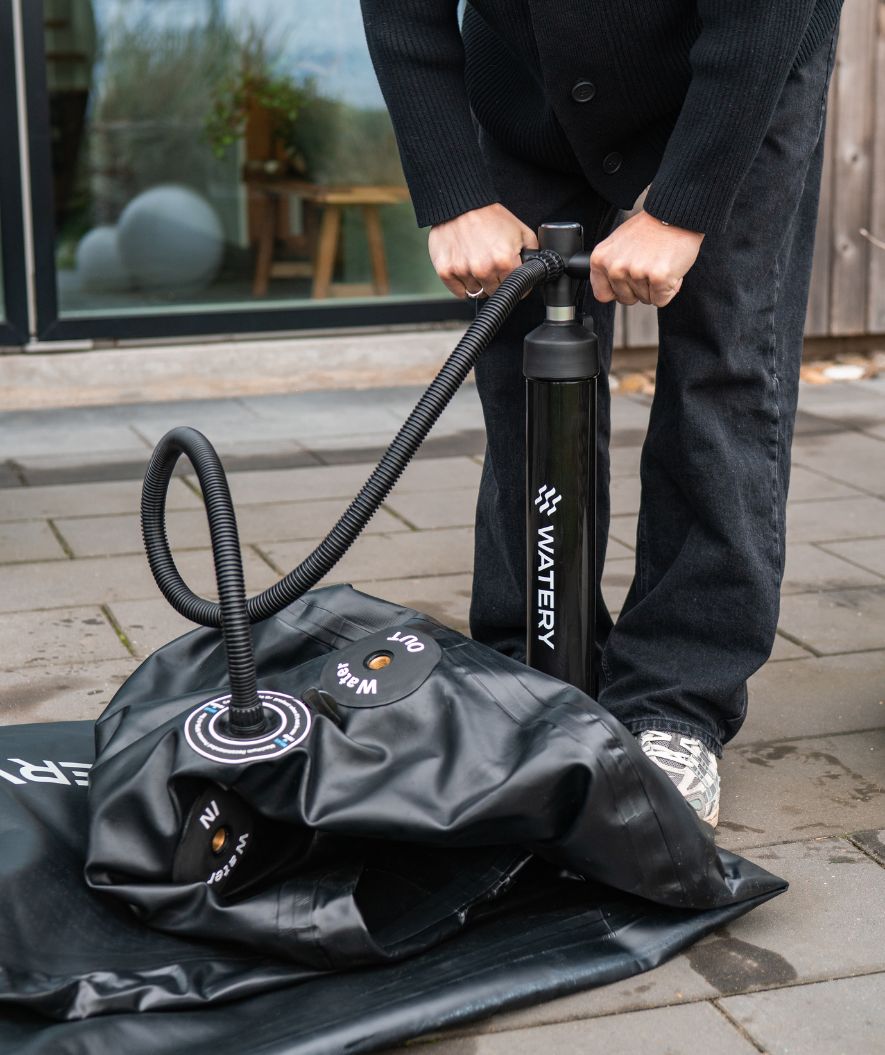 Watery ilmatäytteinen kylmäallas - Ace - Musta