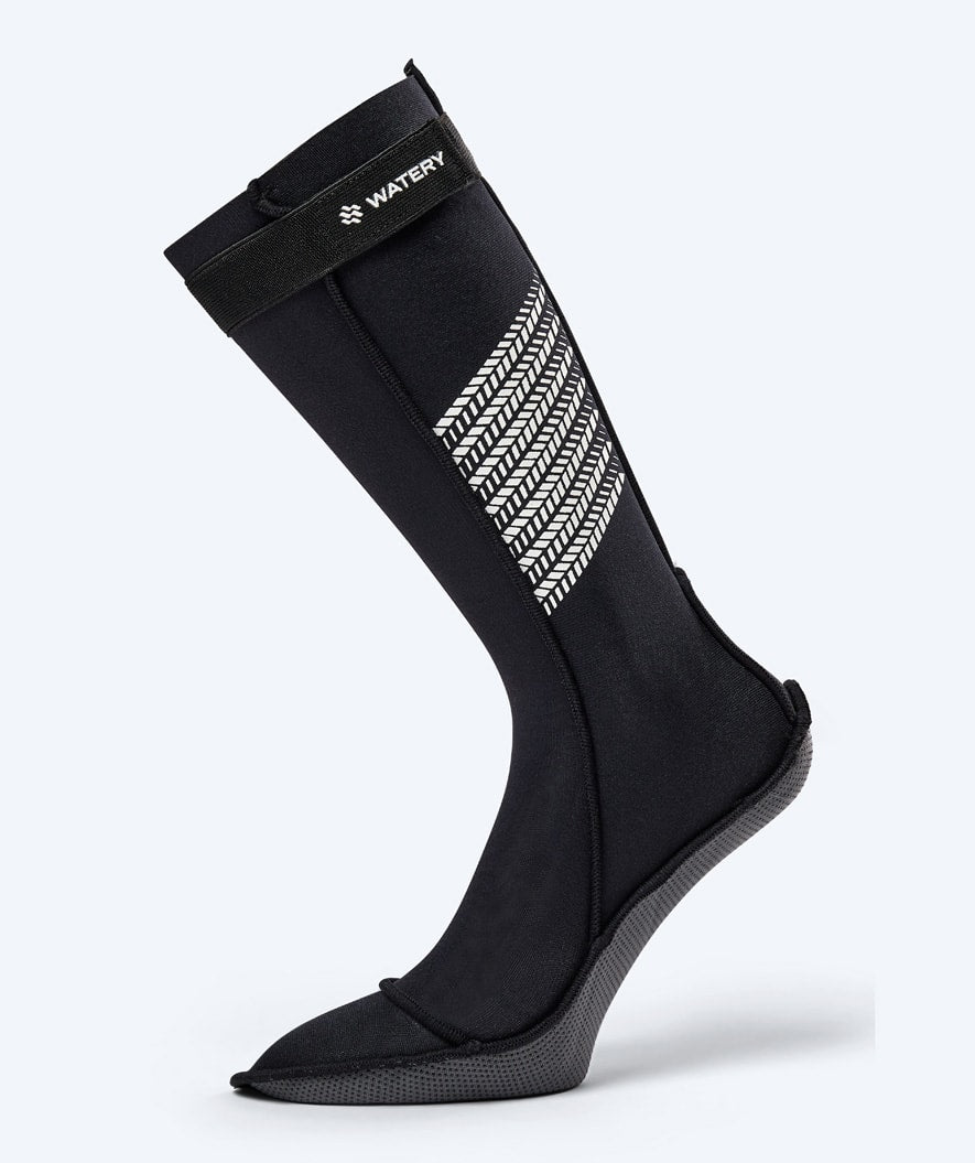 Watery neopreenisetti - Calder Pro (2,5 - 4mm) - Musta