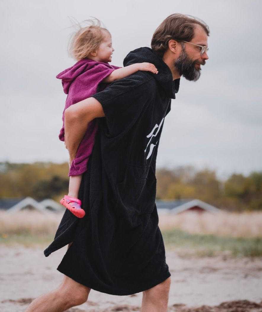 Watery kylpyponcho aikuisille - puuvilla - Musta