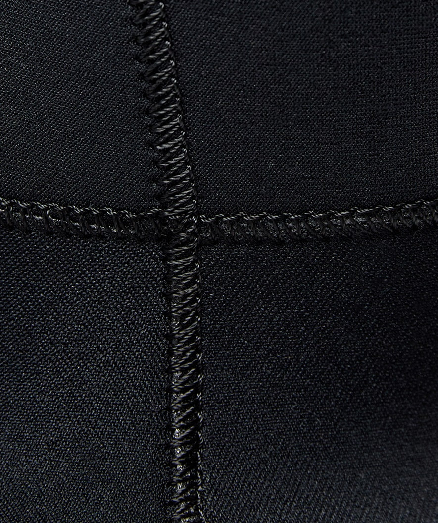 Watery neopreenihuppu kauluksella - Hedgehog (3 mm) - Musta