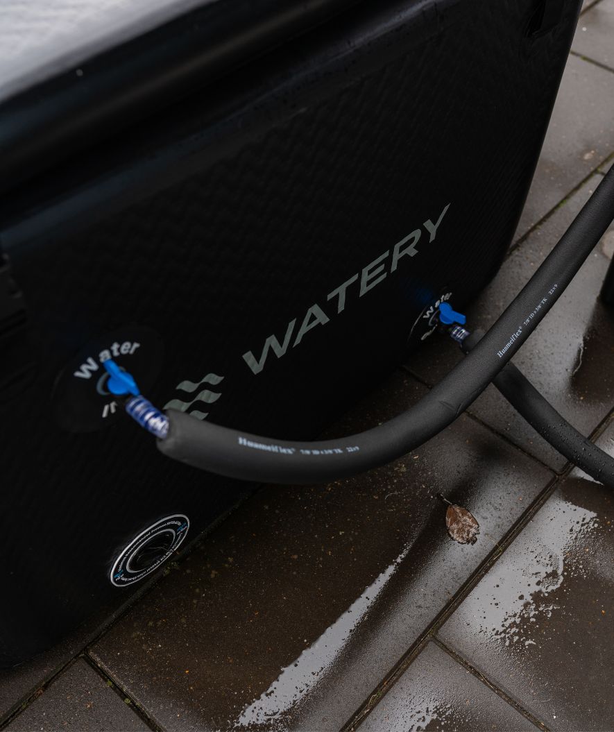 Watery ilmatäytteinen kylmäallas - Master - Musta