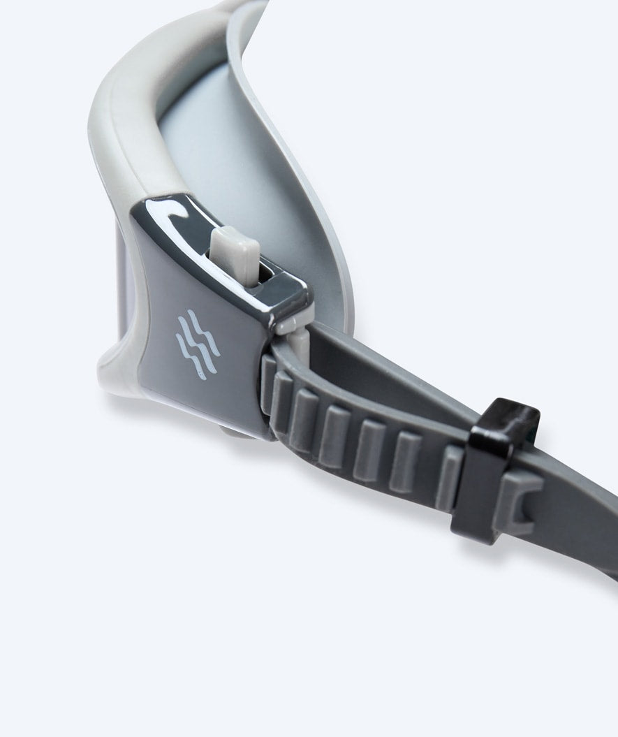 Watery uimalasit kuntoiluun - Raven Active - Harmaa (Smoke linssi)