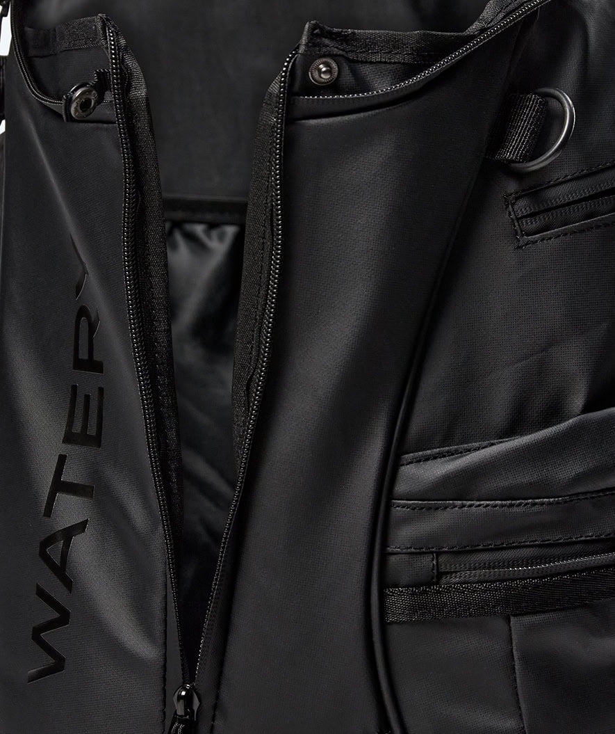 Watery uimakassi - Roster Club 40L - Musta