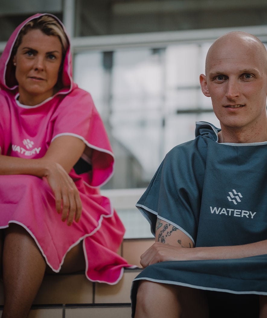 Watery kylpyponcho aikuisille - mikrokuitu - tummansininen