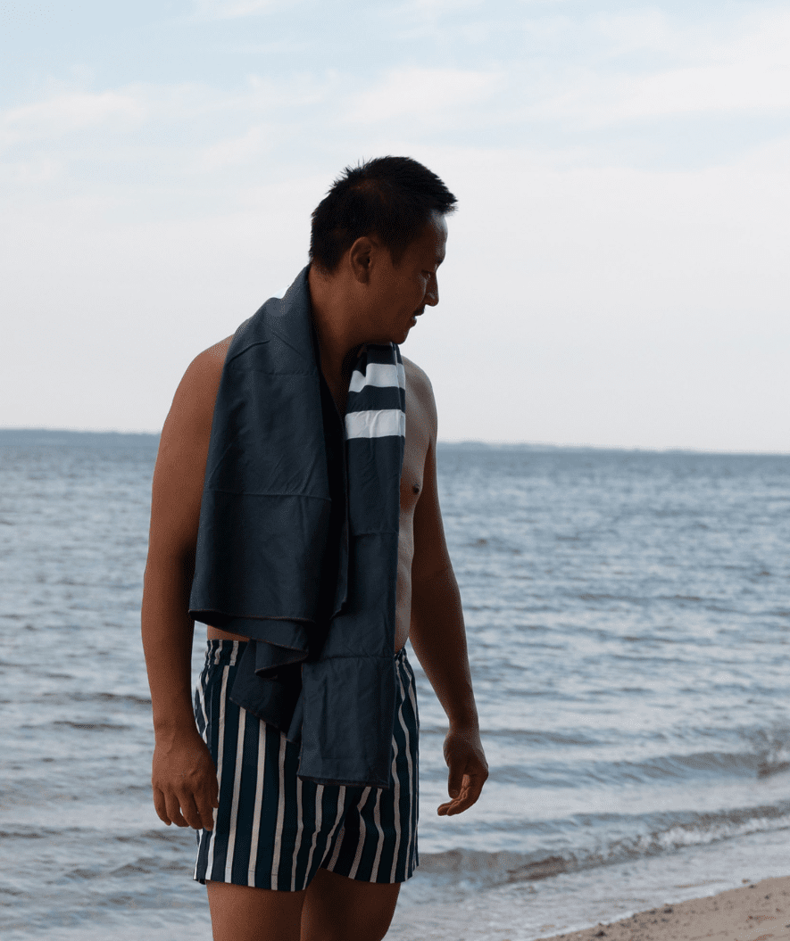 Watery mikrokuitupyyhe (160 x 80 cm) - Eco Nebraska - Tummansininen