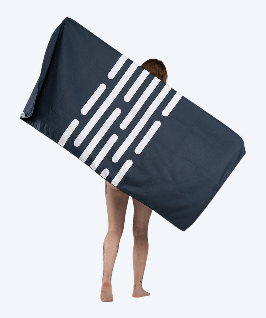 Watery mikrokuitupyyhe (160 x 80 cm) - Eco Nebraska - Tummansininen