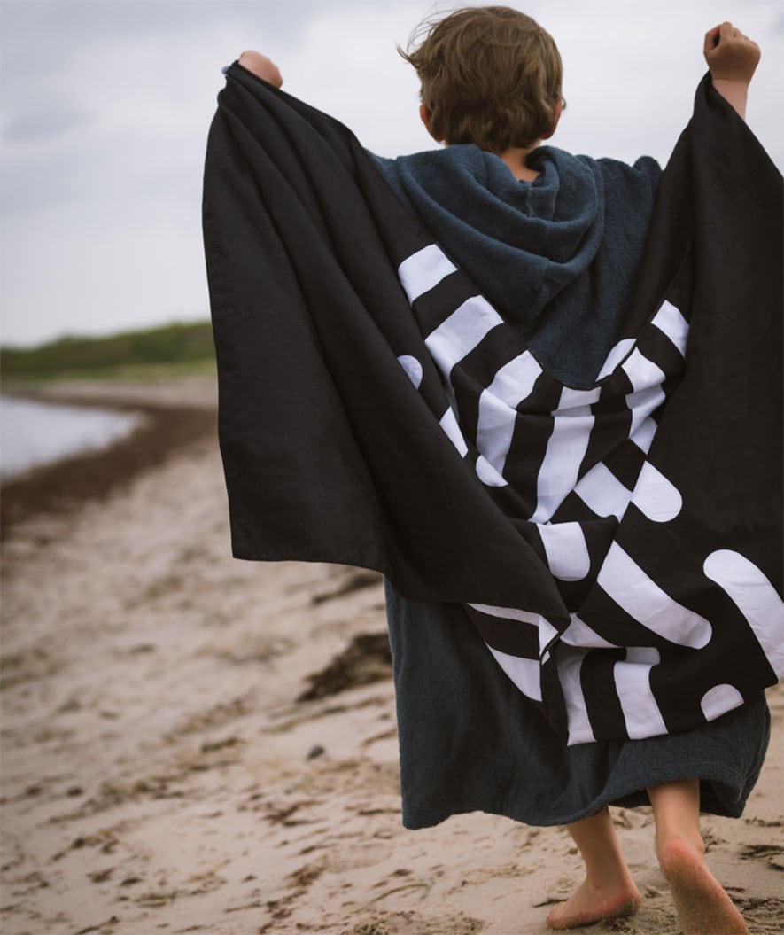 Watery mikrokuitupyyhe (160 x 80 cm) - Eco Nebraska - Tummansininen