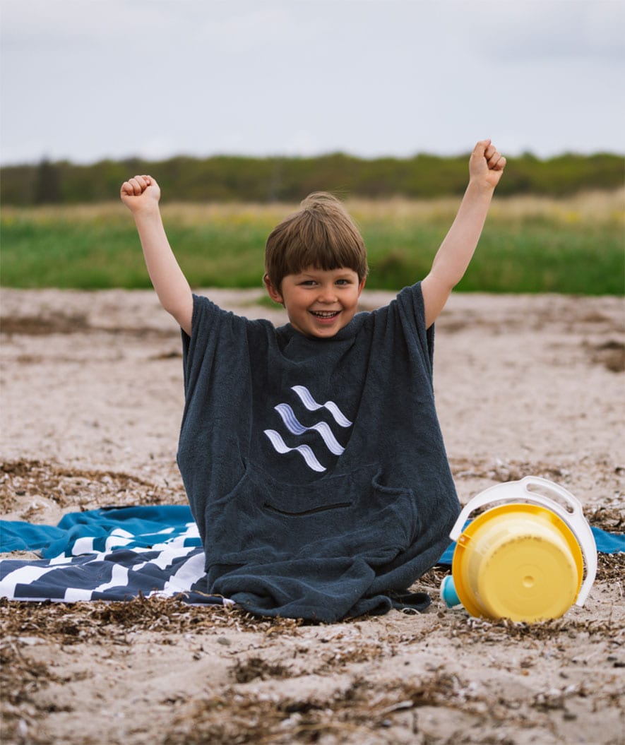 Watery mikrokuitupyyhe (160 x 80 cm) - Eco Nebraska - Tummansininen