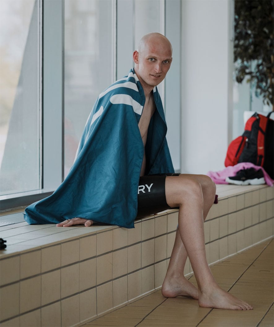 Watery mikrokuitupyyhe (160 x 80 cm) - Eco Nebraska - Tummansininen