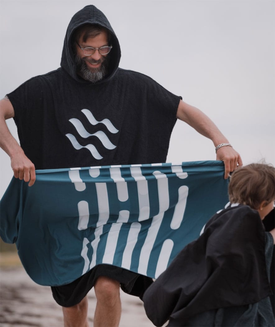 Watery mikrokuitupyyhe (160 x 80 cm) - Eco Nebraska - Tummansininen